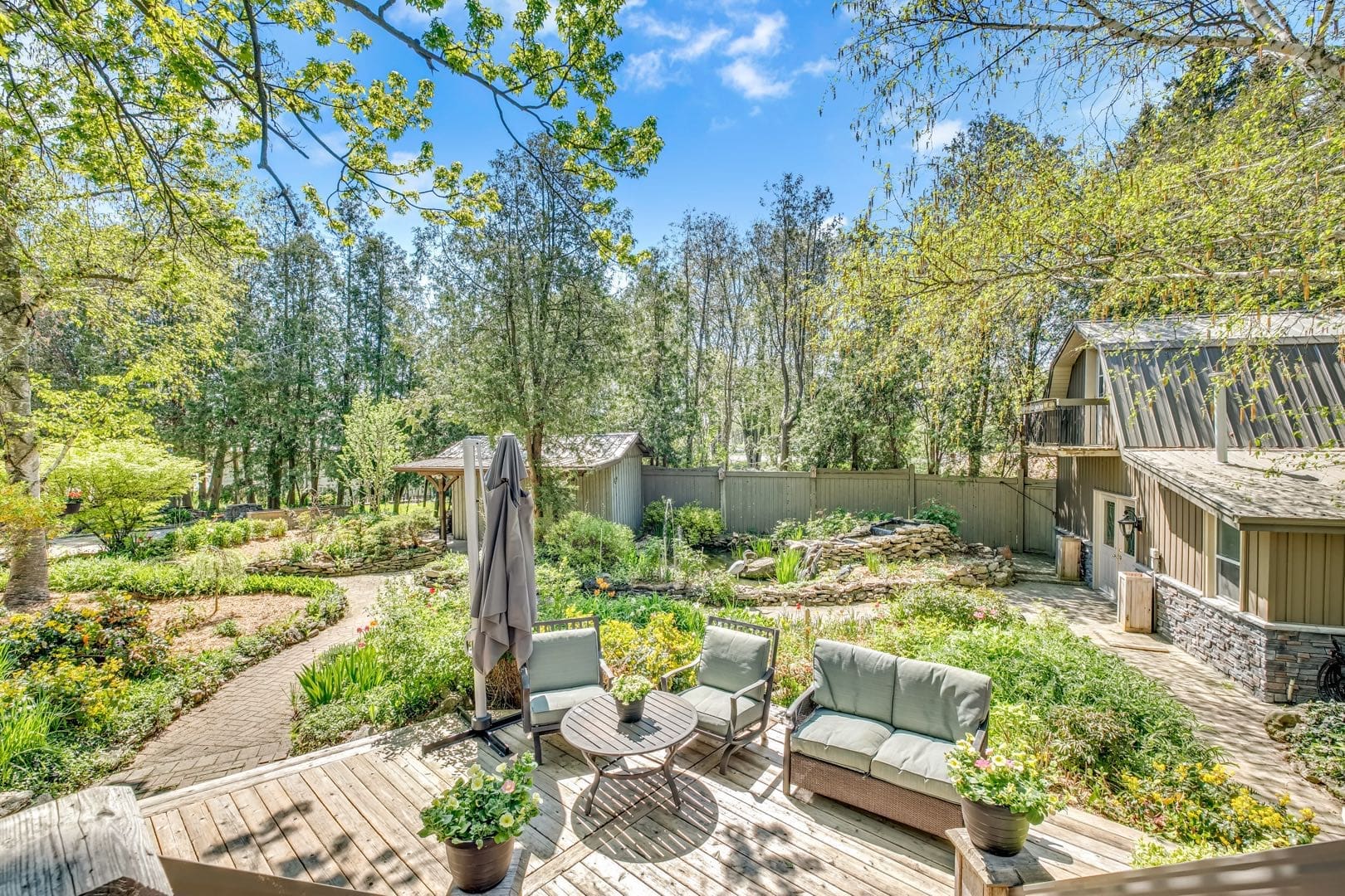 1586 4th Concession Road West WOOLCOTT