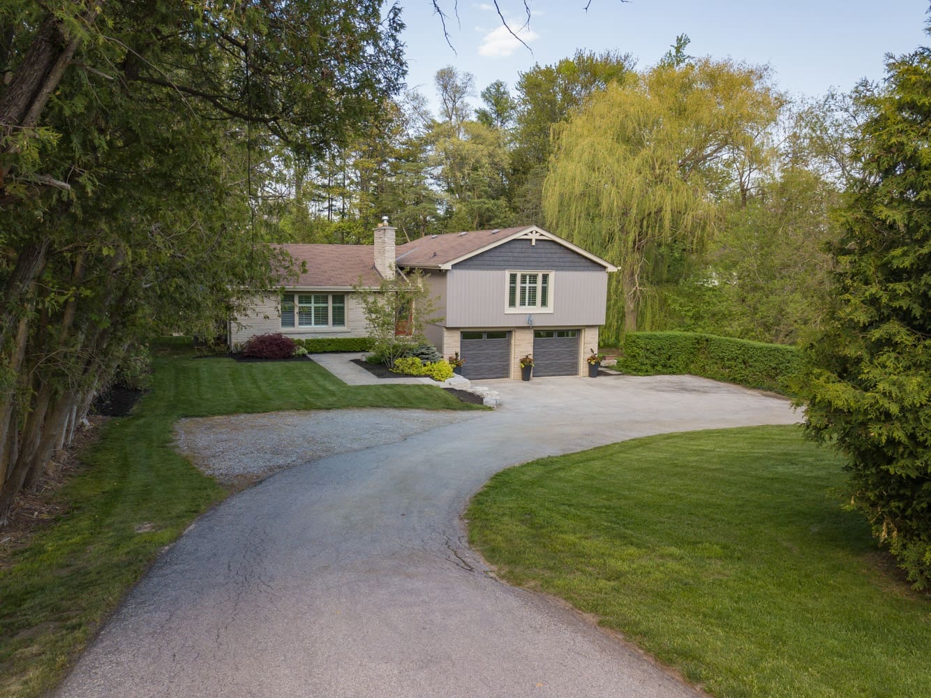 1749 Waterdown Road WOOLCOTT