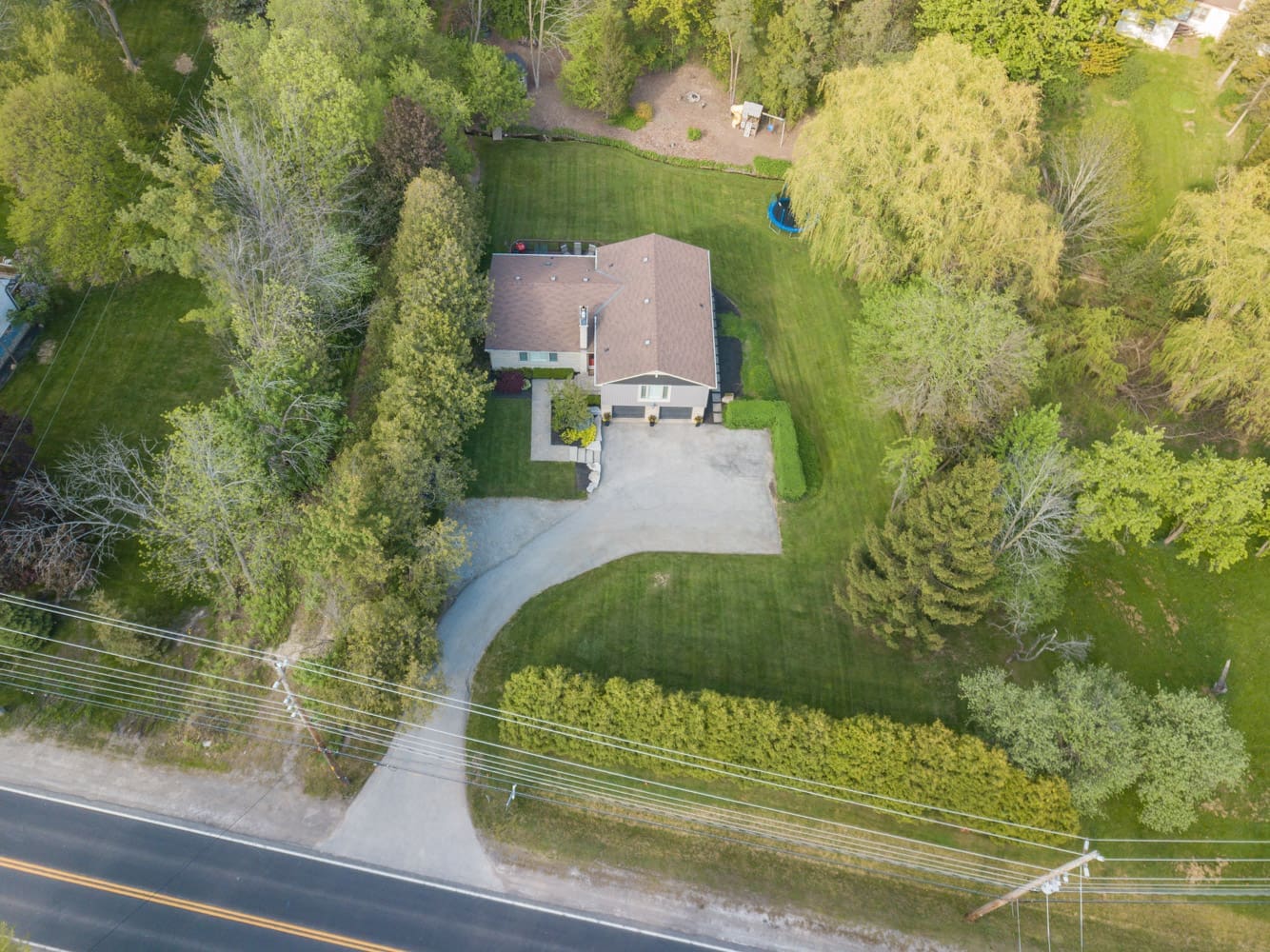 1749 Waterdown Road WOOLCOTT