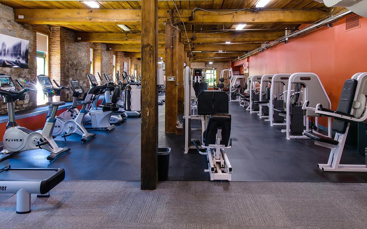 Amenities & Resident Services THE WOOLEN MILL