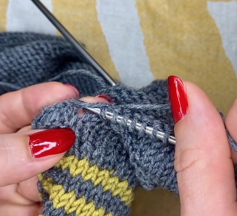 Puerperium Cardigan how to pick up sleeves WoolenCottage