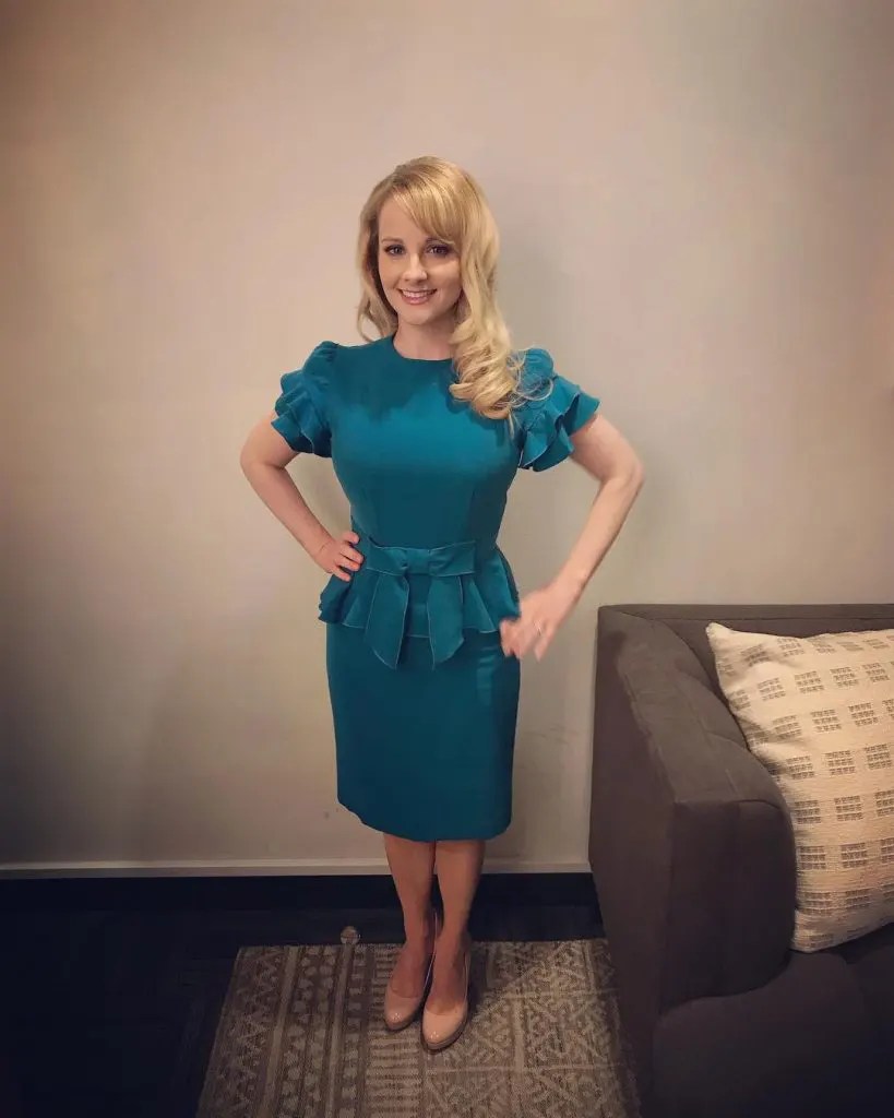 50 Melissa Rauch Bikini Pictures (Hot & Sexy) - Woophy
