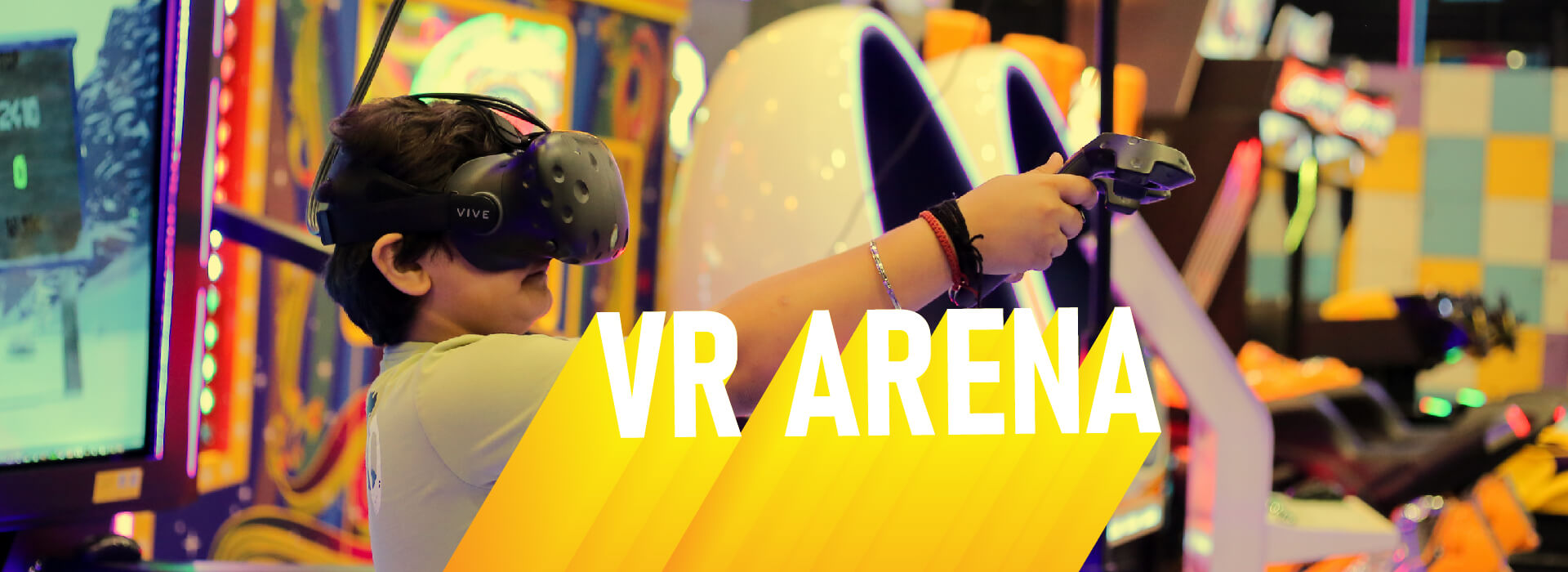 Get Live Virtual Experience With VR Game Zone Woop!