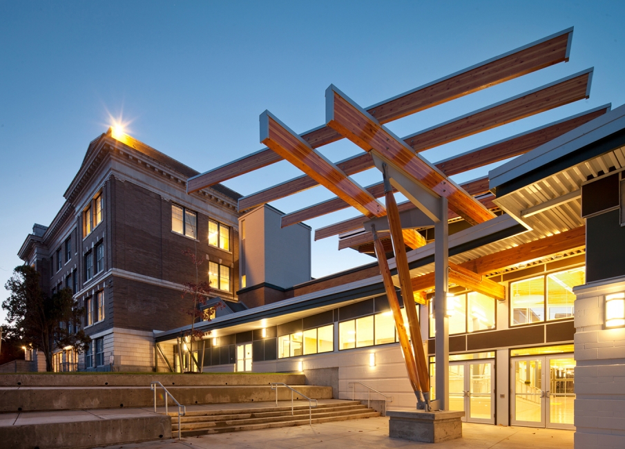 Greater Victoria School District Board WOORI TW 加拿大最大留遊學代辦