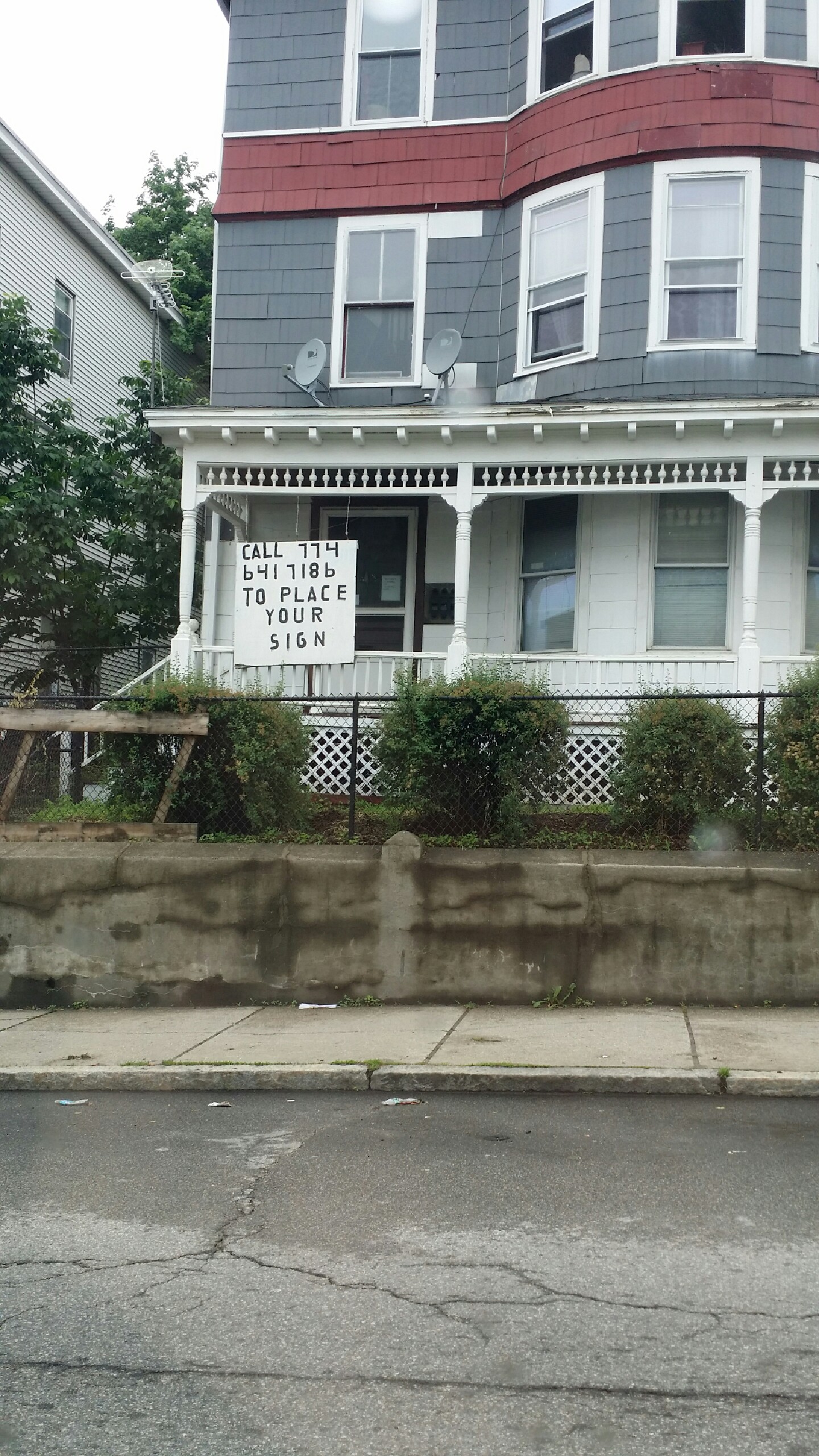 Sign for rent Worcester Herald