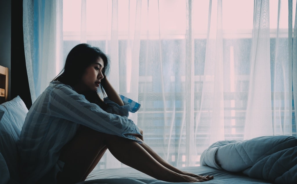 Elegy vs. Eulogy What Is the Difference? (+ Similarities)