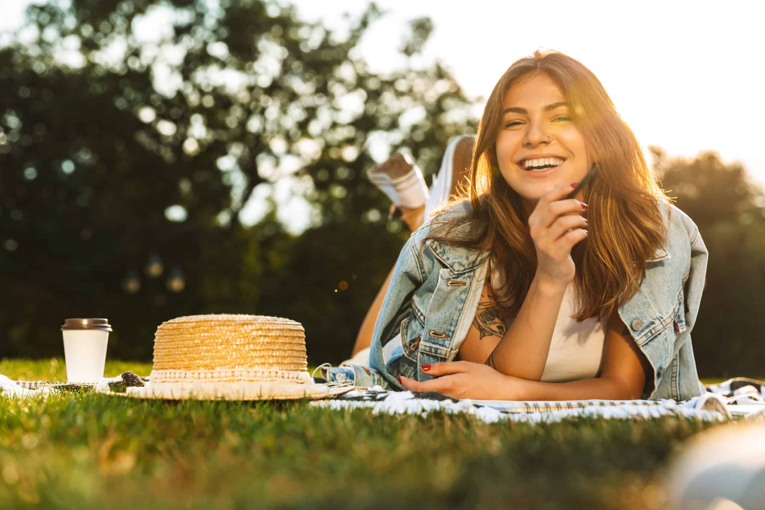 Abstract Poem Type (Simply Explained & Examples)