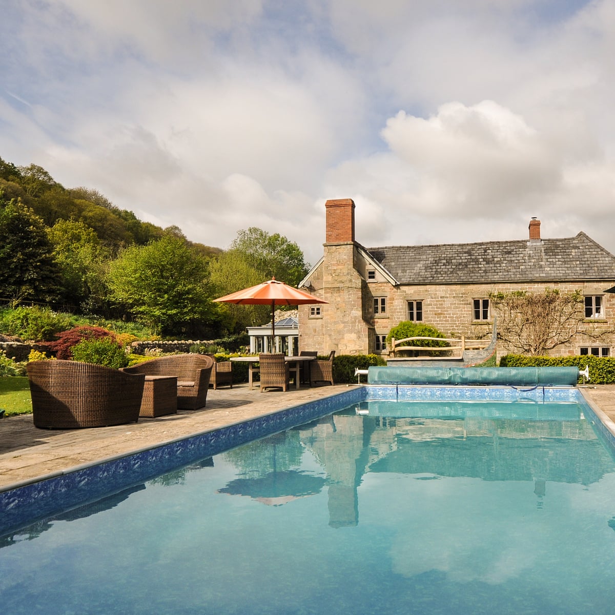 Holiday Let Management Software Field Service Management Software