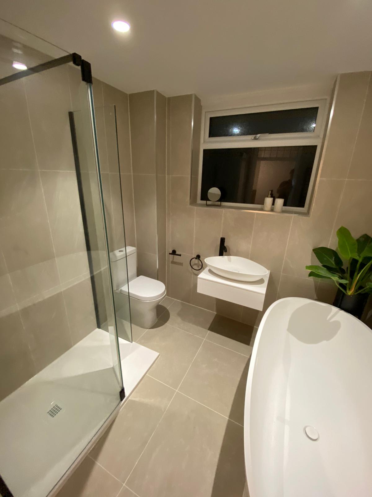 Specialist Bathrooms & EnSuites Refurbishment in Kettering Workforce