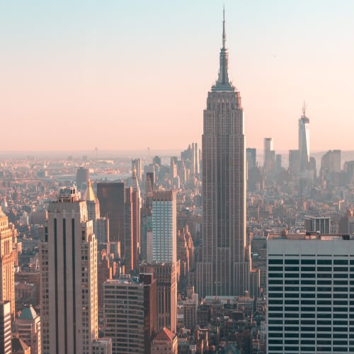 Glass Blowing Classes in New York 2024 [Updated] Working the Flame