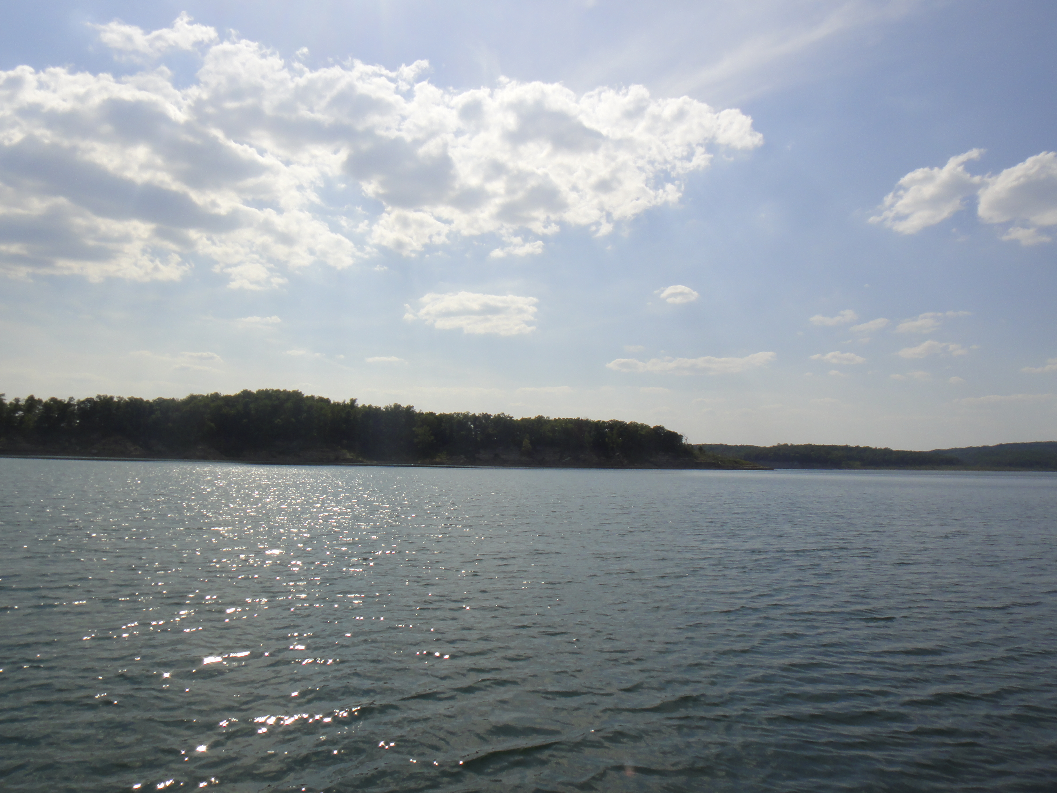 Plan a Getaway to Missouri’s Bull Shoals Lake in the Ozarks Working