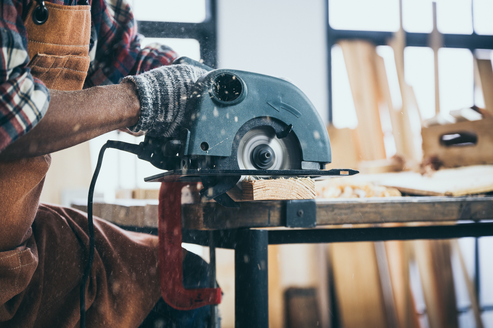 How To Change And Sharpen A Circular Saw Blade How To Change And Sharpen A Circular Saw Blade