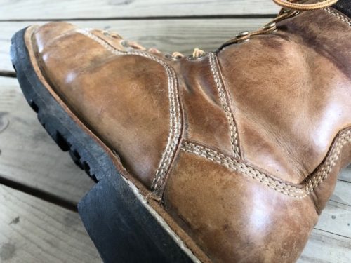 How Do Danner Work Boots Fit? (Size Guide w/ Photos) – Work Wear Command