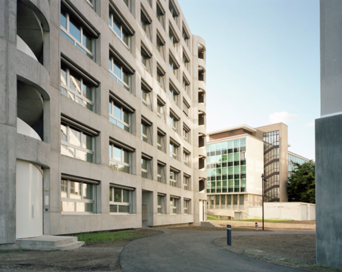 Herzog & de Meuron announces the inauguration of apartment building in Uster, Switzerland
