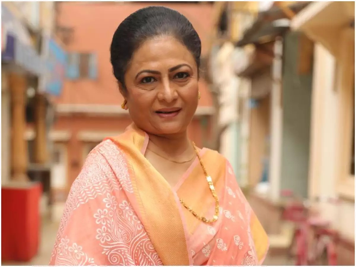 Roopa Divatia Biography, Wiki, Age, Family, Hometown, Photos, Height