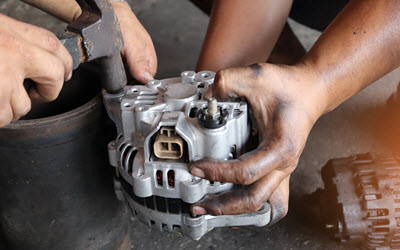 Warning Signs that Your Mini’s Alternator is Not Working