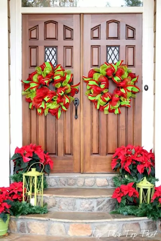 28 Christmas Decorating Ideas For Your Front Porch World inside pictures