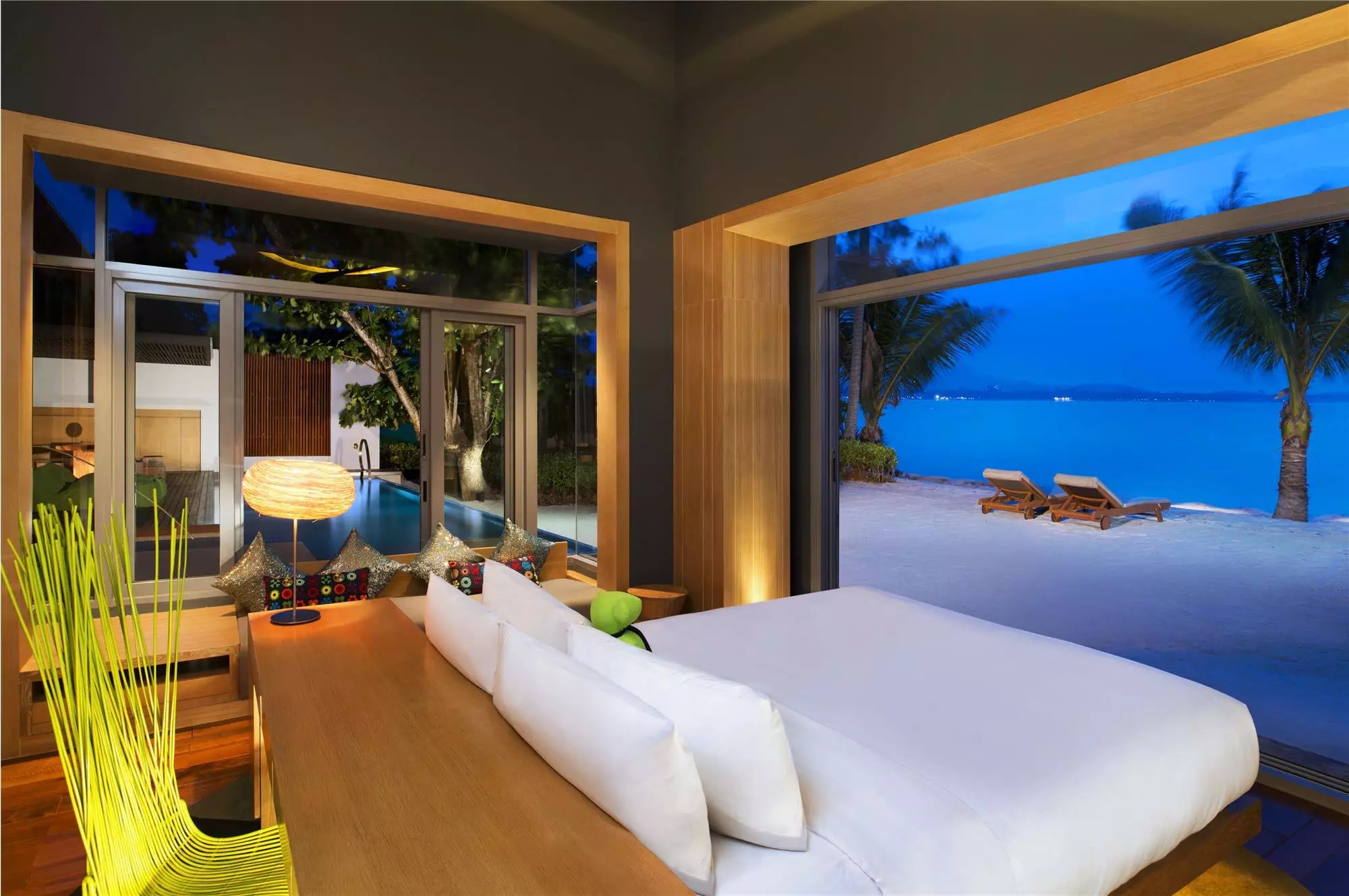 Top 30 Coolest Bedrooms In The World World inside pictures