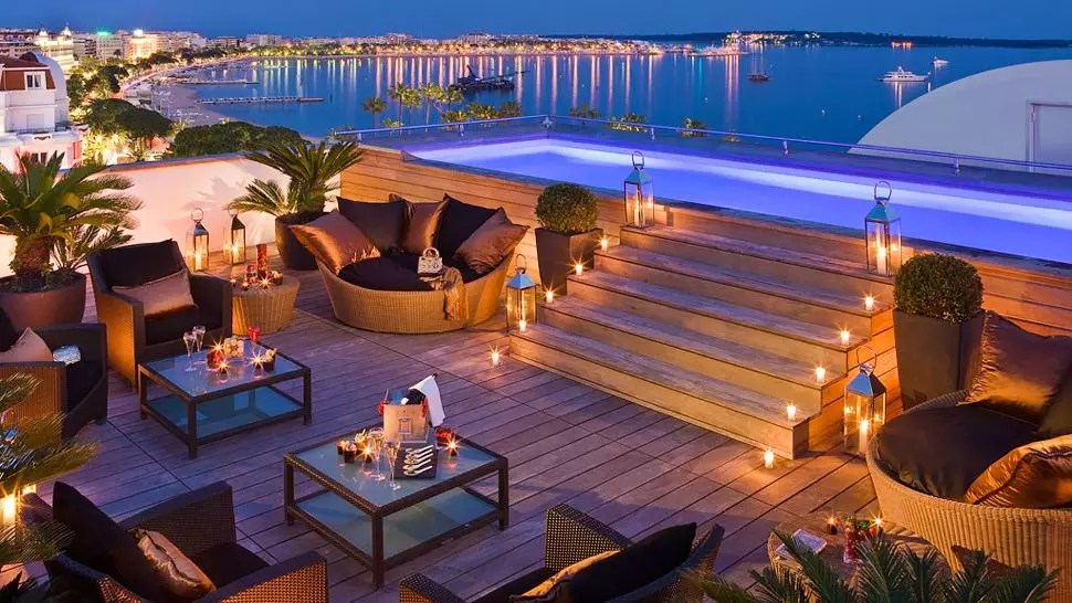 Top 10 Beach Bar Terraces That You Should See World inside pictures