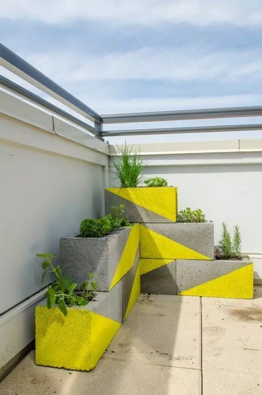 10 Surprisingly Creative Uses Of Concrete Blocks In Your