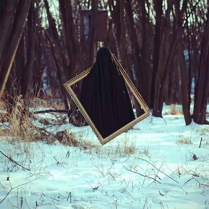 These 11 Haunting Photographs Aren't Just Scary... They Will Give You