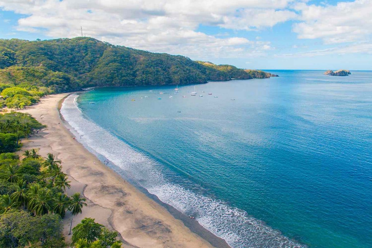 What is Costa Rica Known For? (16 Things It's Famous For)