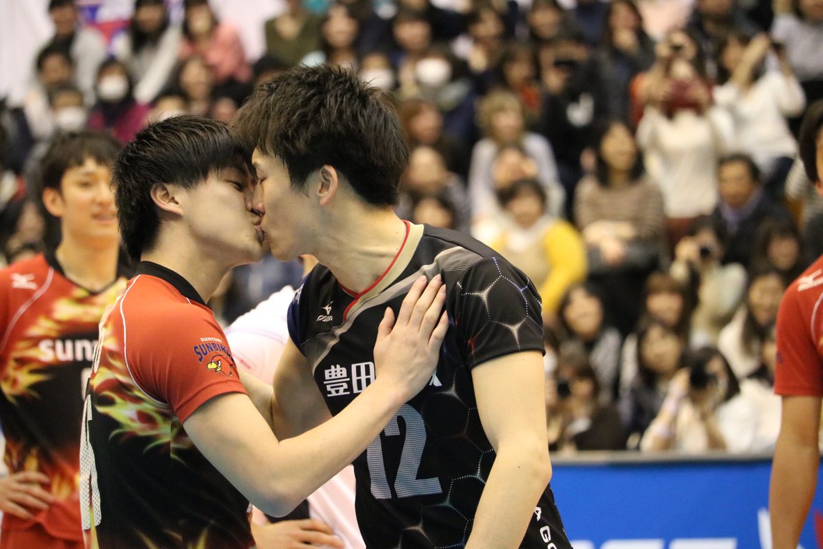 Two Japanese Volleyball Players Started Fighting on the Court When All of a Sudden... WORLD OF