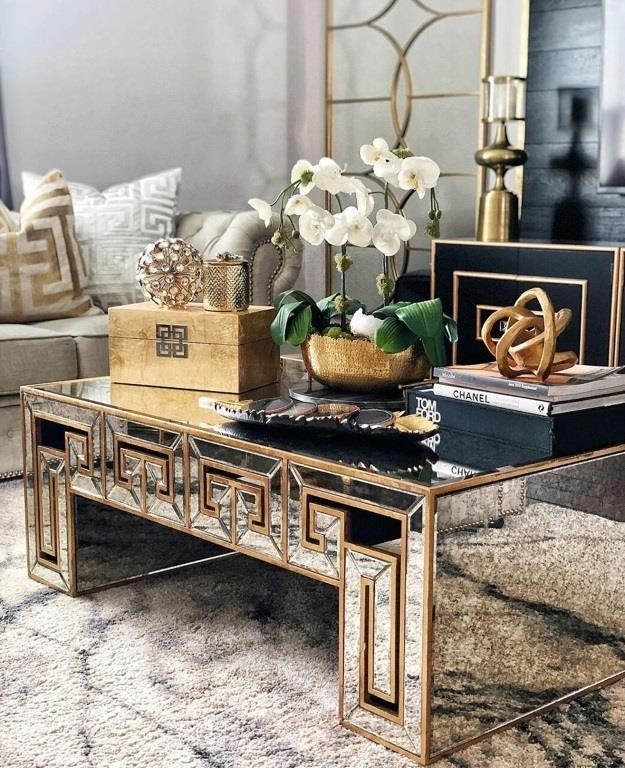 World Of Decor Auctions