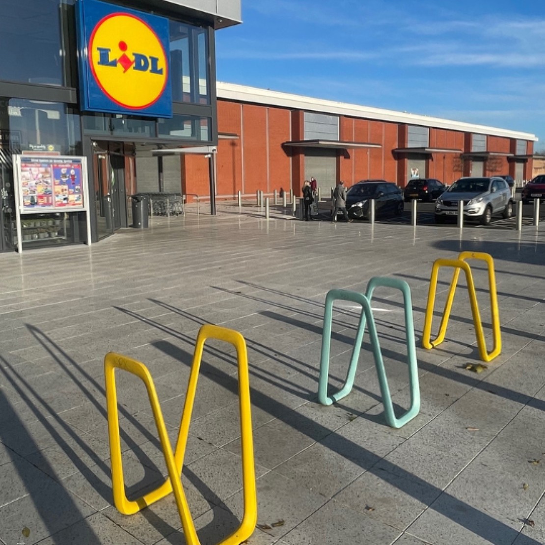 Hillview Retail Park, Belfast Environmental Street Furniture