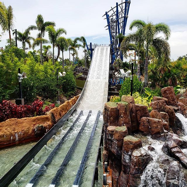 Ride Review Infinity Falls at SeaWorld Orlando World of Universal