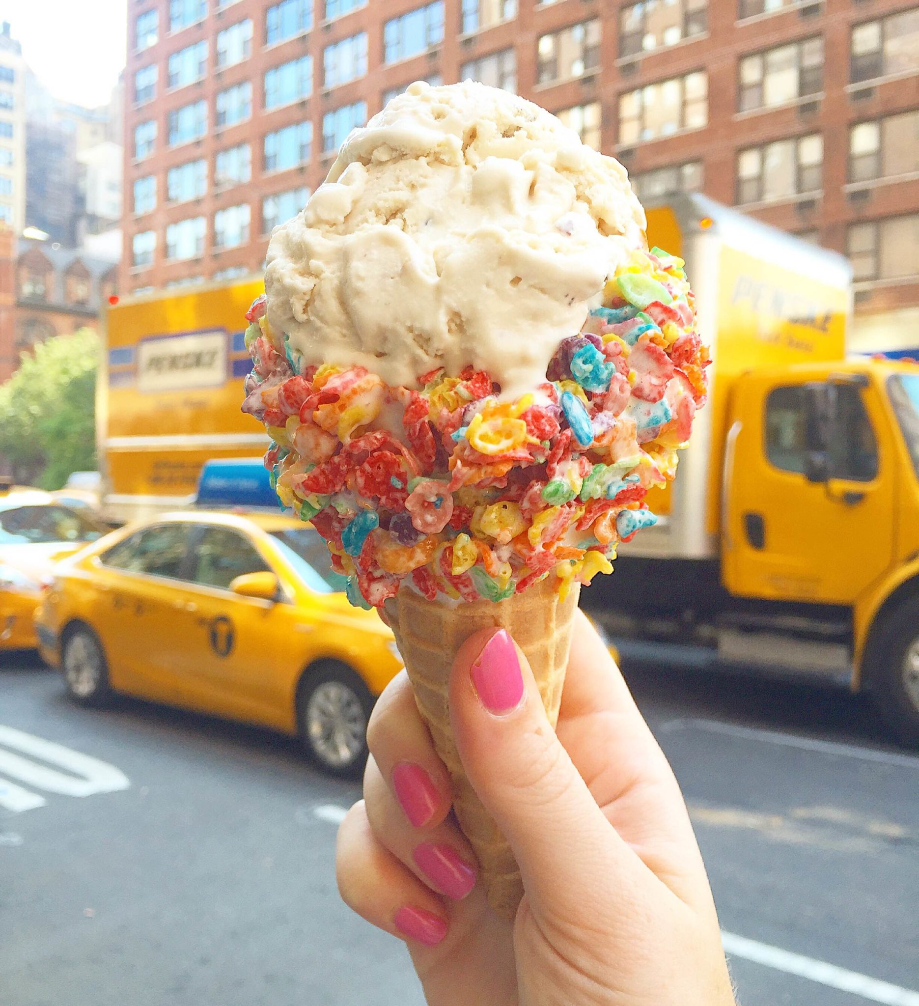 10 Stupidly Delicious things to Eat in New York City! World of Wanderlust
