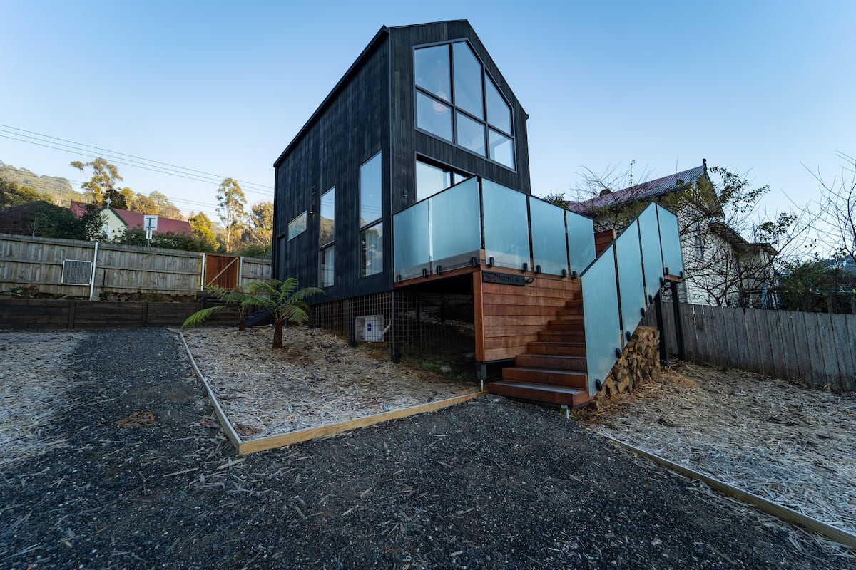 DerbyAirbnb World of Wanderlust