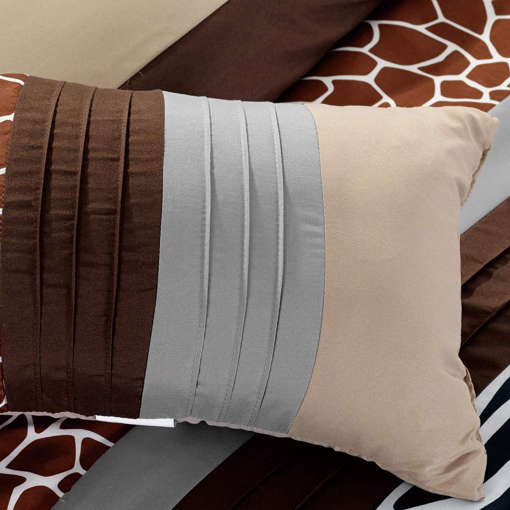 7 Piece Animal Print Bed in a Bag Comforter Sets Pancho