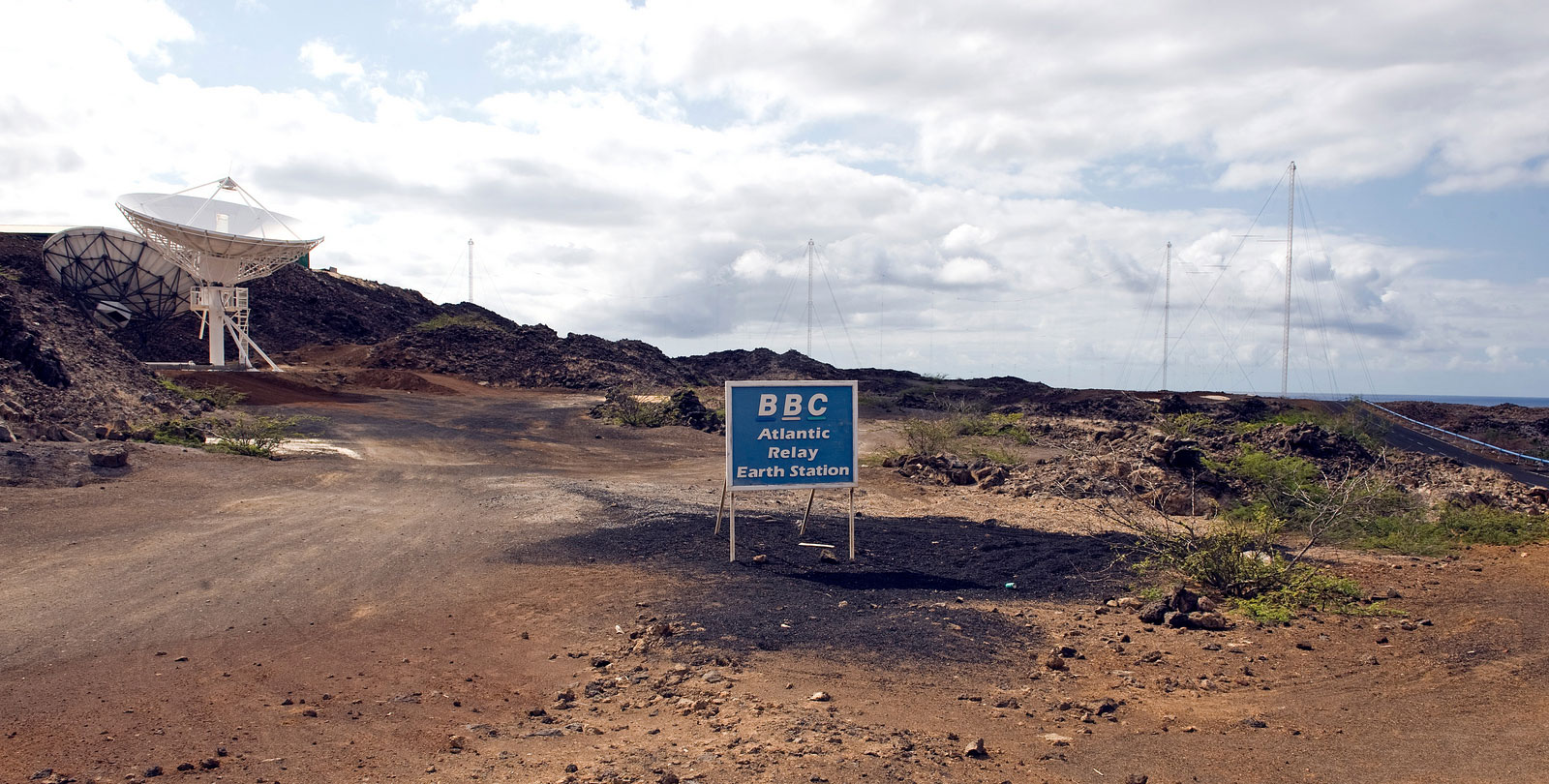 Radio stations in Ascension Island — World Radio Map