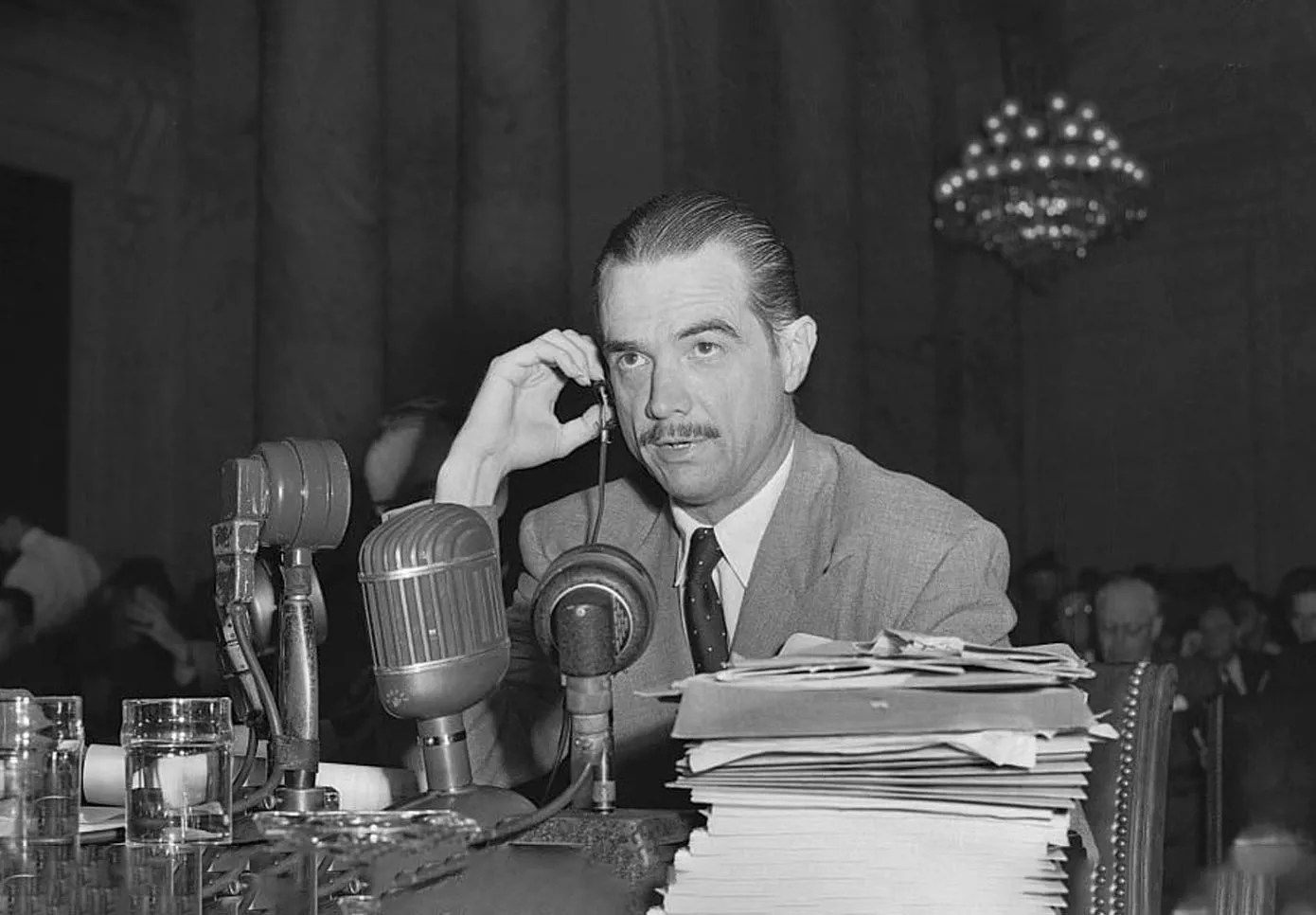Howard Hughes Net Worth Fortune of a Legendary Tycoon