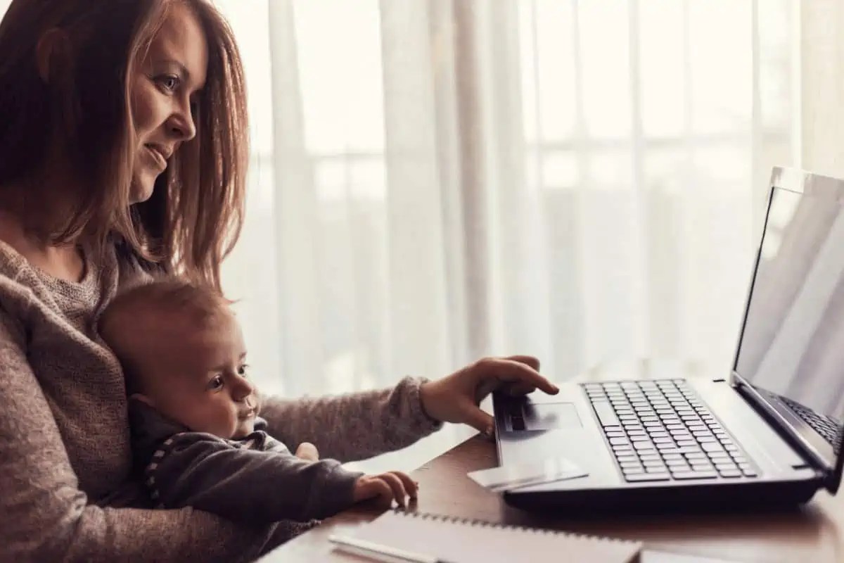 Online College Grants for Single Mothers World Scholars Hub
