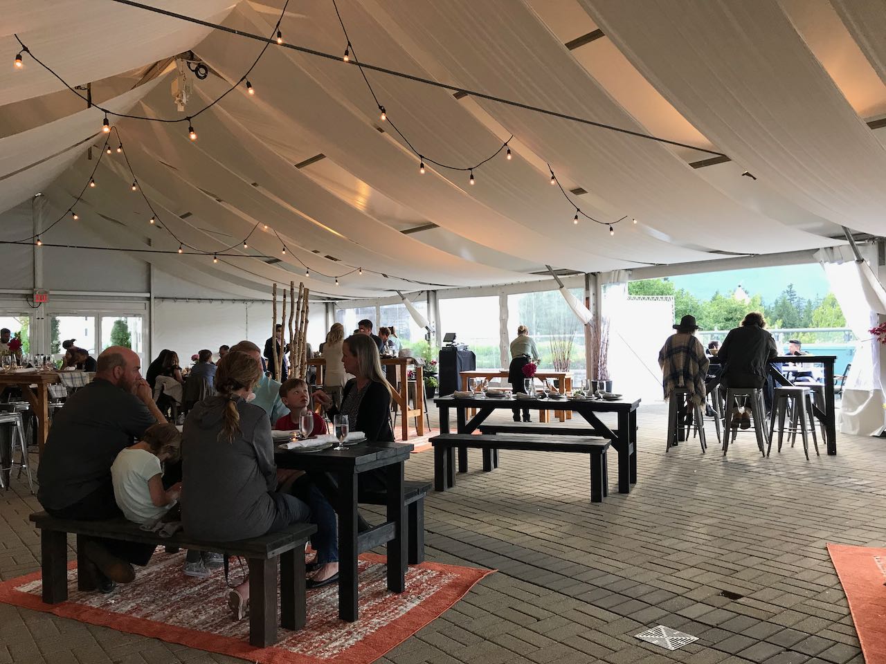 Review Woodlands Rooftop Summer BBQ, Fairmont Chateau Whistler, Canada