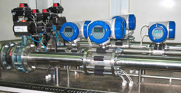 Flow meter calibration using ultrasonic flow meter master calibrator