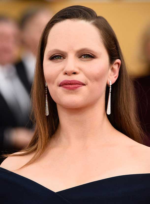 Celebrities Without Eyebrows (25 PHOTOS)