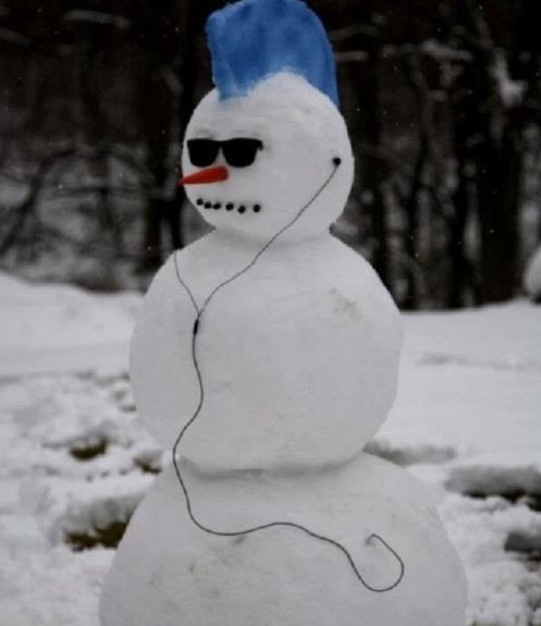 The 50 Funniest Snow Sculptures Of All Time