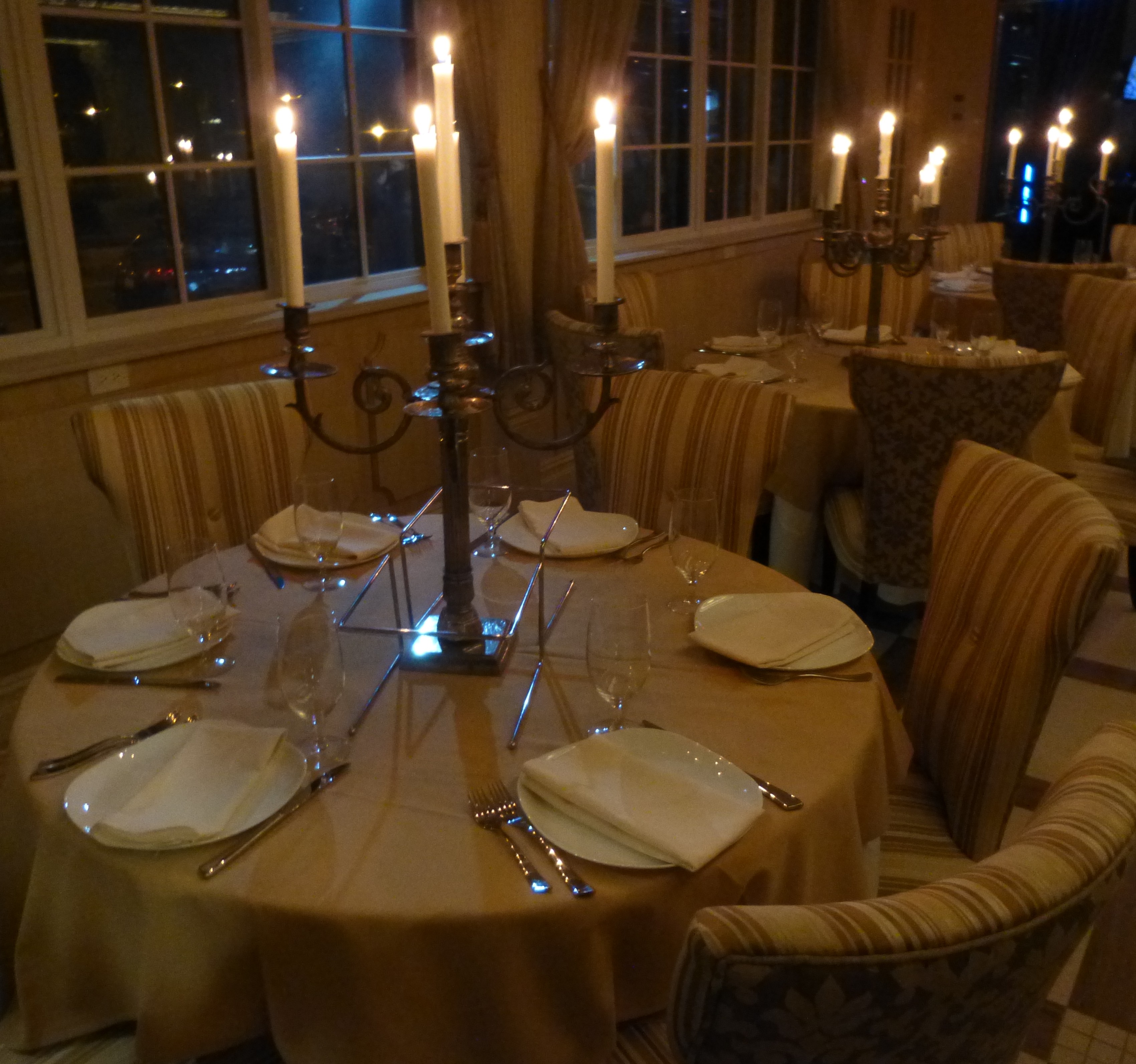 Restaurant Review Vis a Vis French | Family Man Librarian