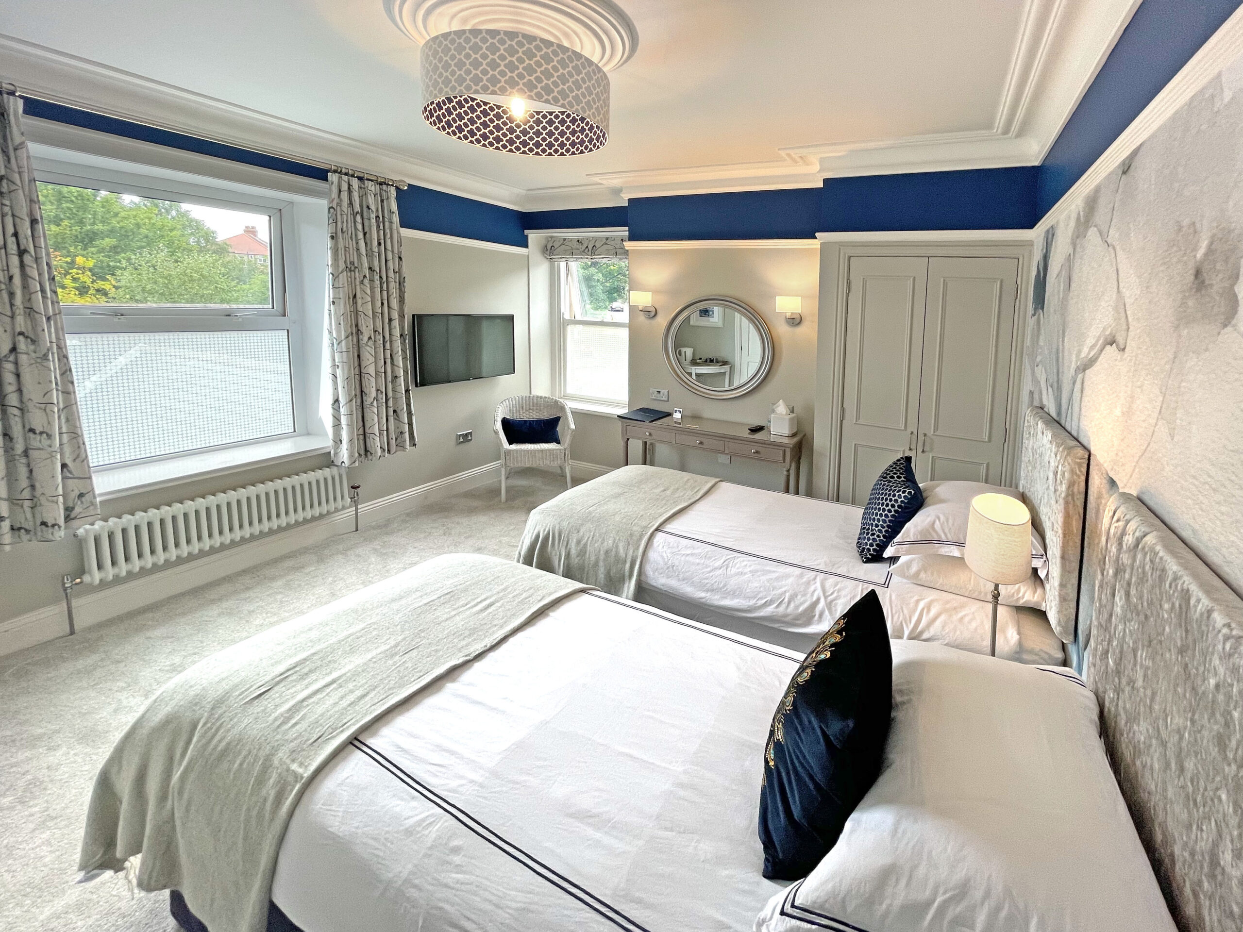 Twin ensuite room Wormald House Wylam