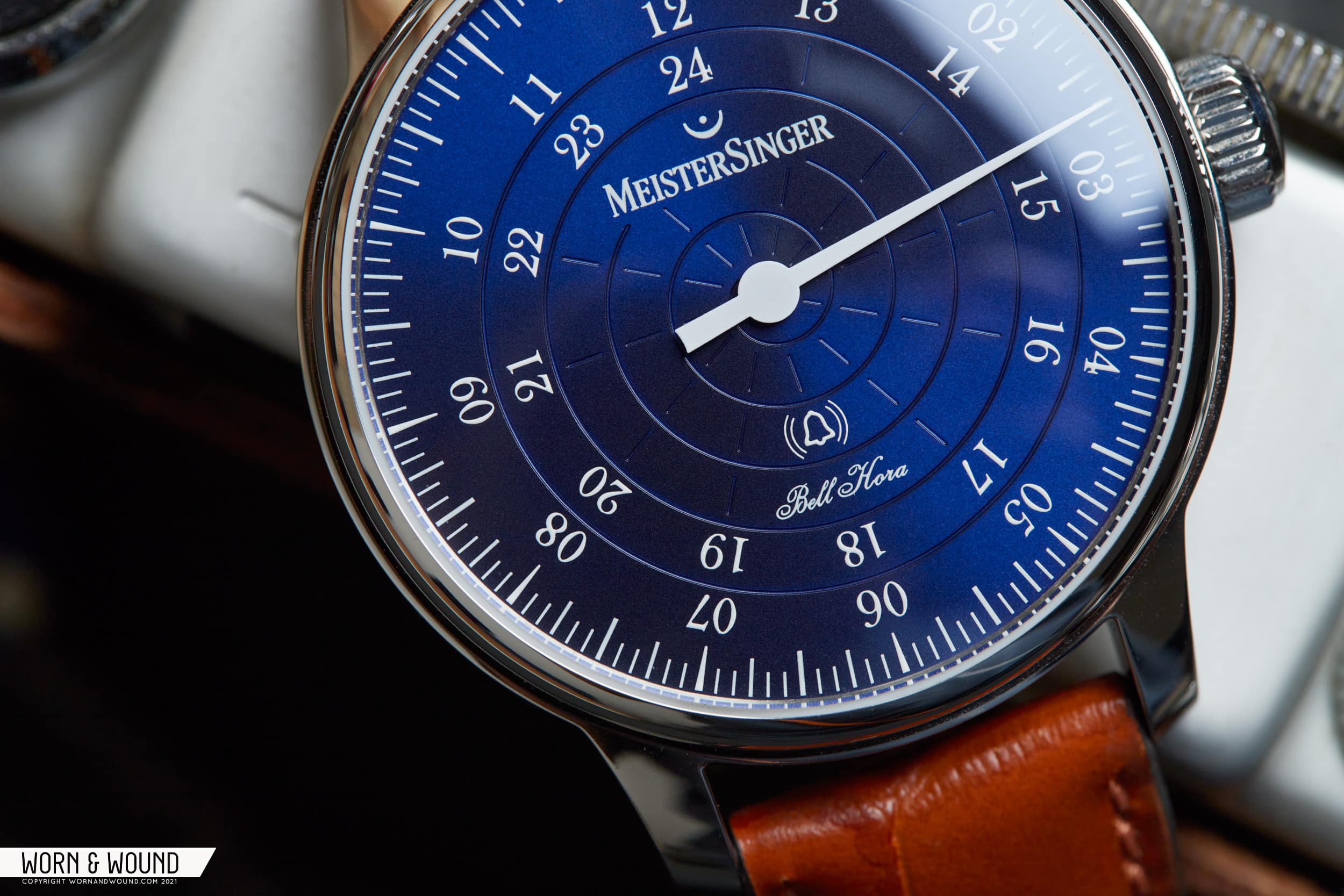 Review MeisterSinger Bell Hora Worn & Wound