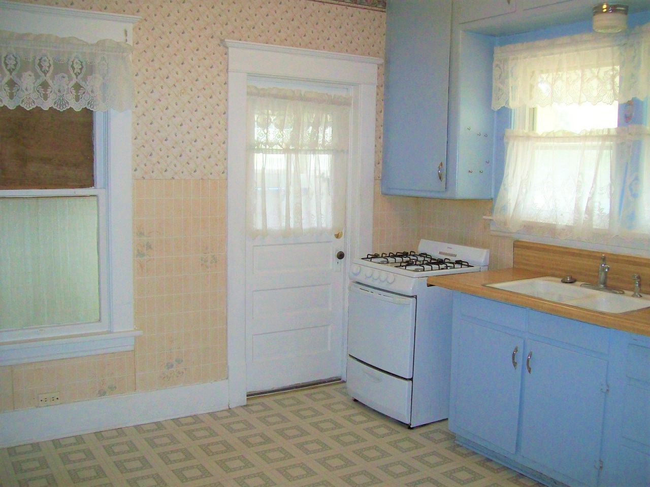 3 Bed/2 Bath Home for Sale · Bluffs, IL Worrell Land Services