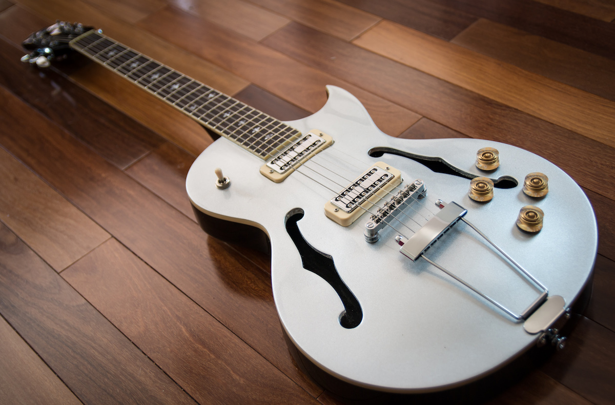 Xaviere XV570 Electric Guitar Review and Demo Worship Tutorials