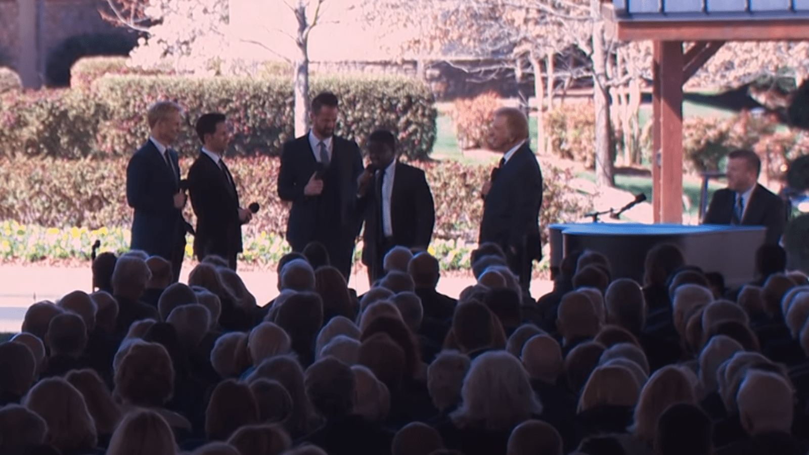 Gaither Vocal Band Performs ‘Because He Lives’ At Billy Graham Funeral