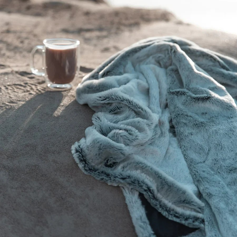 Velvafur™ Plush Faux Fur/Micro Fur Reversed Throw Blanket2 ColorsDec Woven Art & Beyond LLC