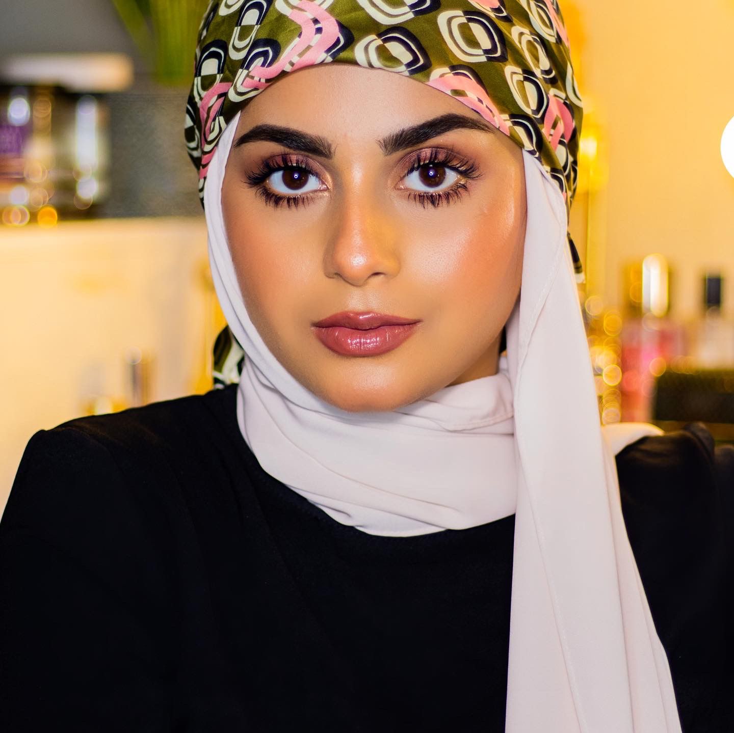 Aliya Fatima, an entrepreneur and an influencer, has nailed the current