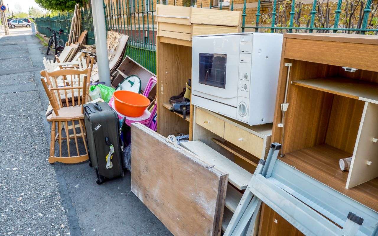 How Much Does a Dumpster Rental Cost?