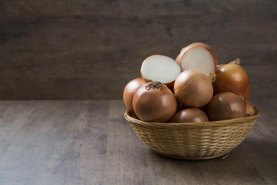 Does Onion Kill Bacteria in the Mouth & 10 benefits